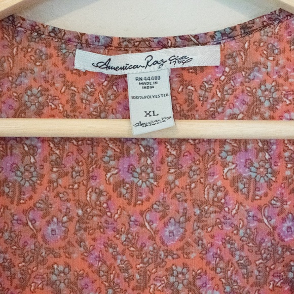 American Rag Floral blouse - Picture 4 of 5